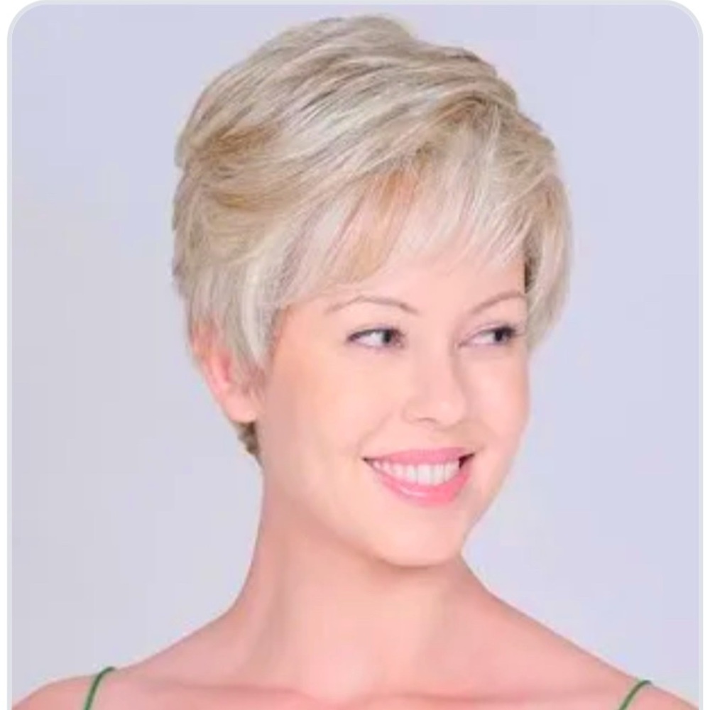 (SOLD)- NWT Luxe Monofilament Belle Tress Wig- BULLET PROOF